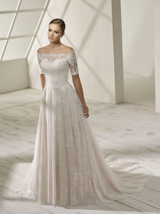 Divina Sposa by Elianna Moore