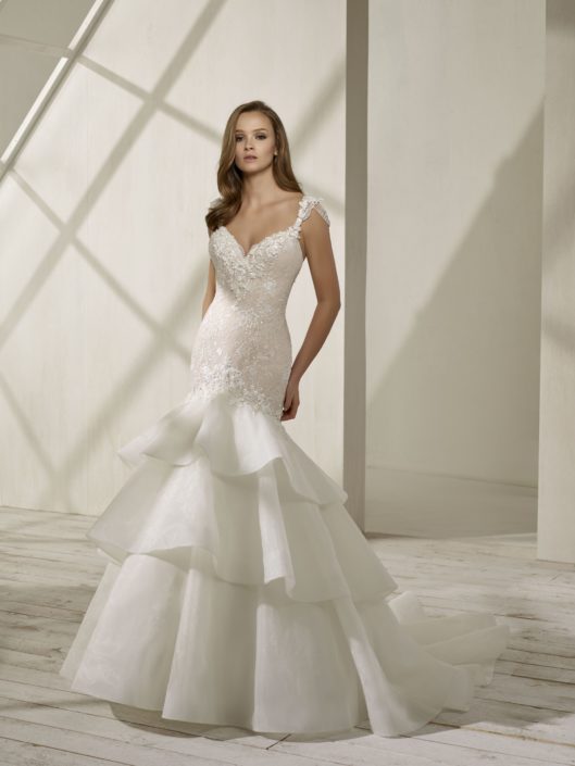 Divina Sposa by Elianna Moore